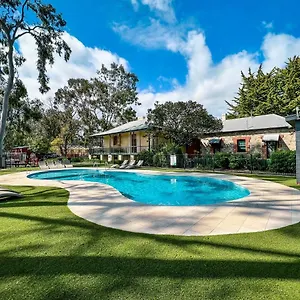 Levi Holiday park Adelaide
